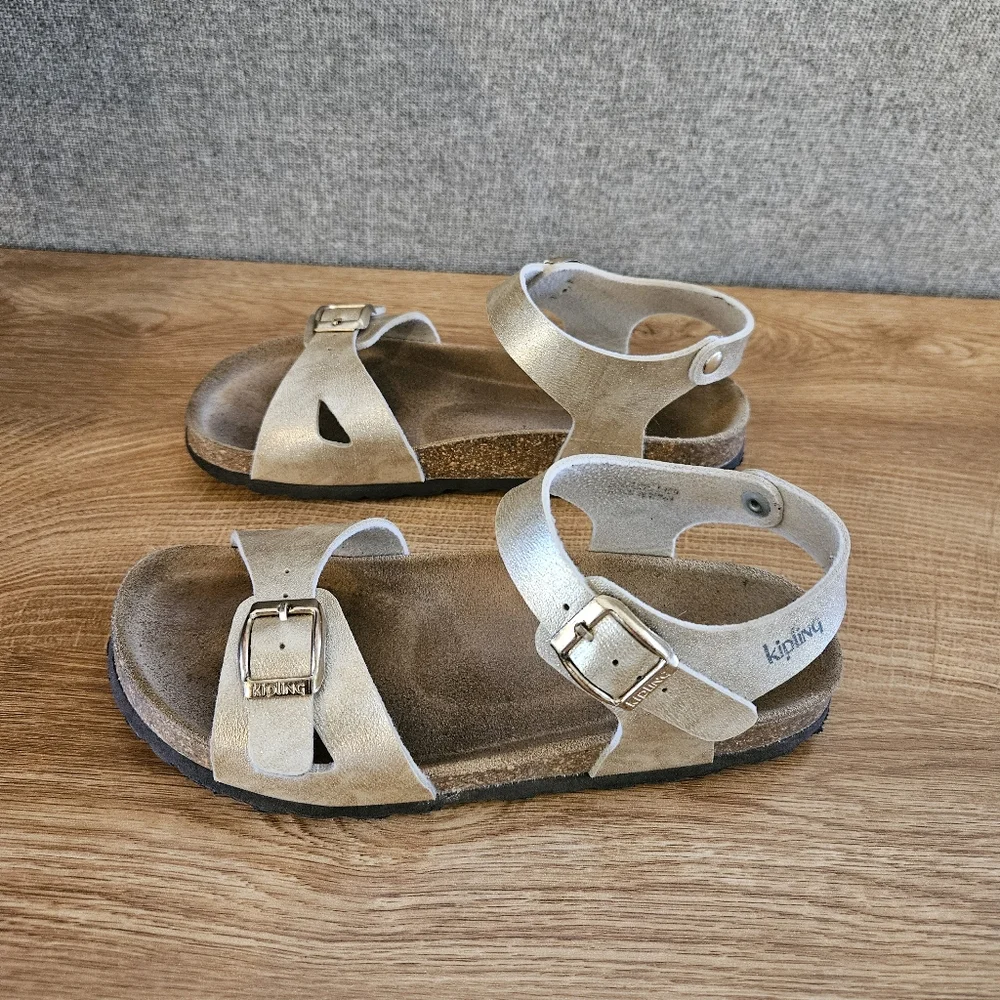 Kipling Sandals Gold Size 2